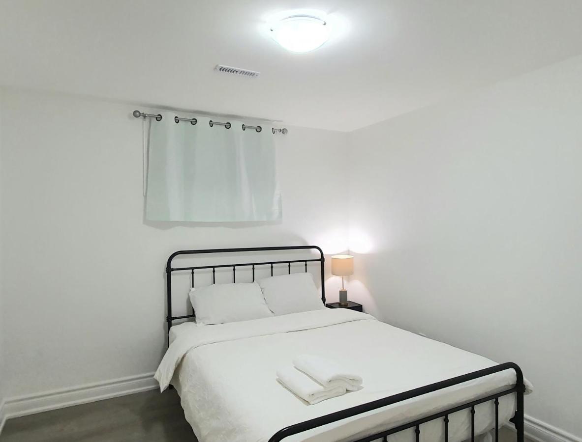 A Home Away 多伦多 外观 照片